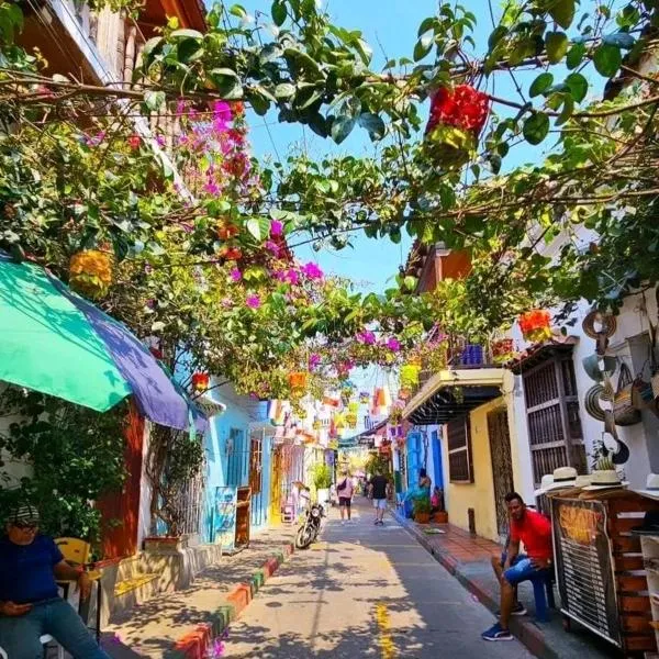 Casa Familiar encanto histórico en el mej0r barrio de la ciudad, hotel v destinaci Cartagena
