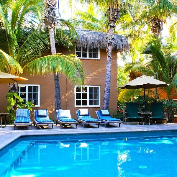 The Bungalows Hotel、カボ・サン・ルーカスのホテル