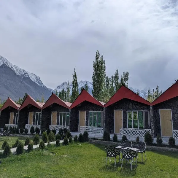 Comfort Hotel & Huts, hotell sihtkohas Skardu
