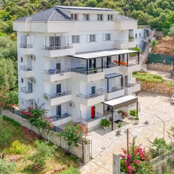 Casa Blanca, hotel en Himarë