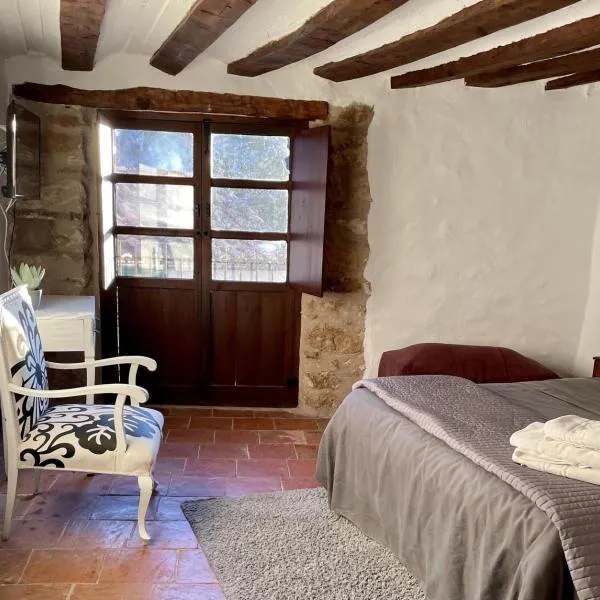 Font del Roser, hotel Chiva de Morellában