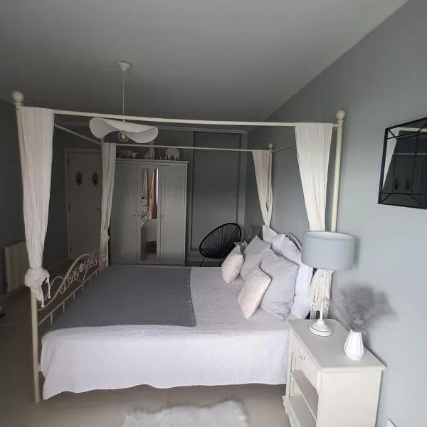 Rincón del Mar Terrazas y vistas a la Ría de Vigo, hotel em Moaña