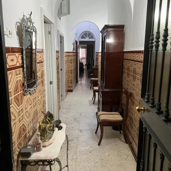 A un paso de Sevilla, hotel in San Juan de Aznalfarache