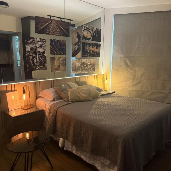 Stylish & Cozy Central Studio
