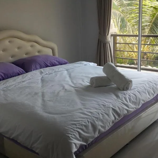 Aple Homestay, hotel in Amphawa