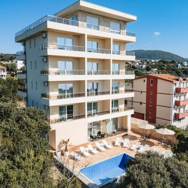 ARA Lux Apartments, hotel v destinaci Utjeha