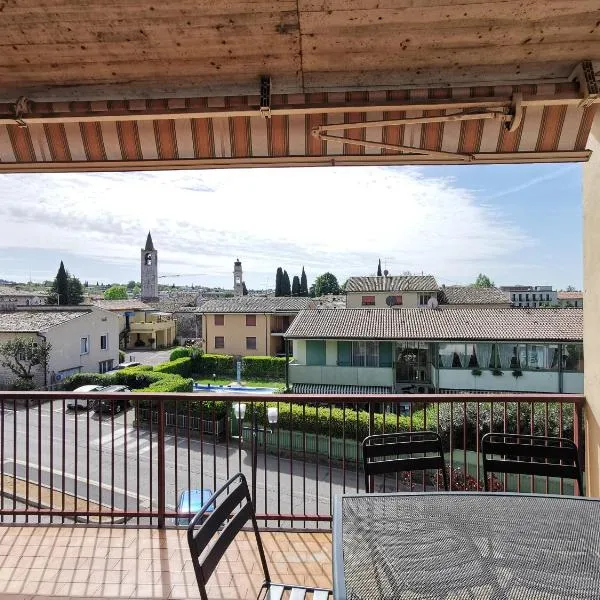 Casa Fabio with wi fi and AC, hotel a Bardolino