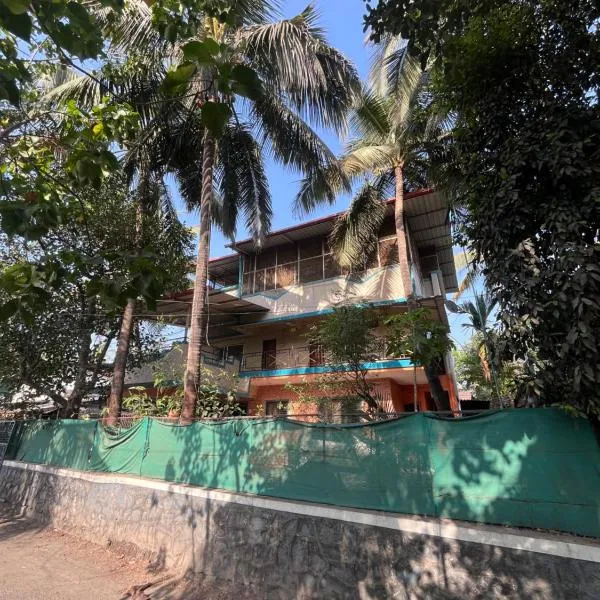 Patil Homestay, hotel en Alībāg