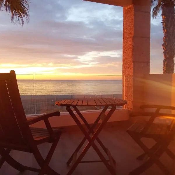 Els Vents primera línea playa Puçol, khách sạn ở Playa de Mar