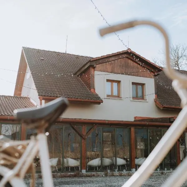 Penzión Čarovný dvor, hotel v destinaci Gregorovce
