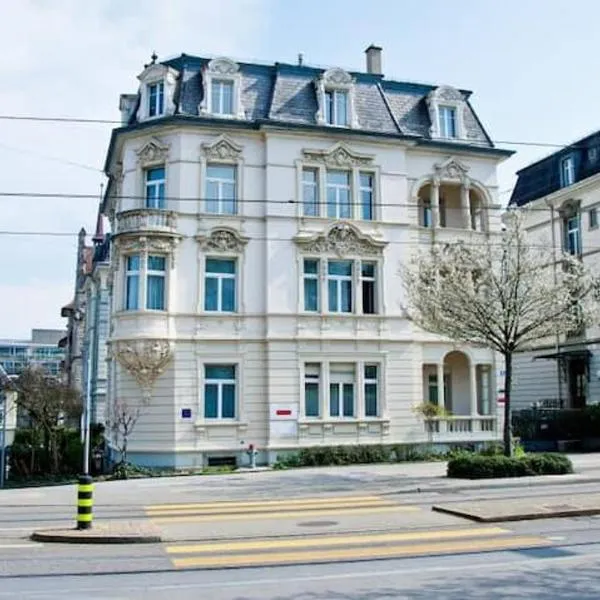 Renovated Apartment Near Zurich Lake Sees - Self Checkin, hotel v Curychu