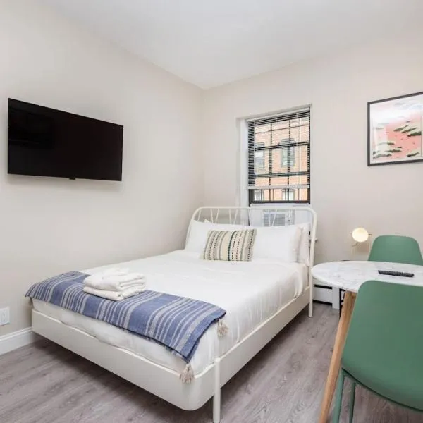 Compact Back Bay Studio, hotel em Boston