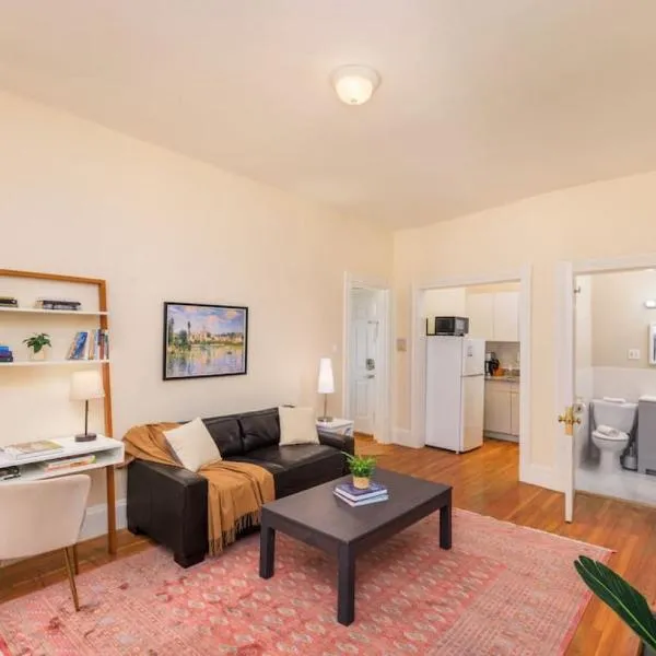 Centrally Located Back Bay 1 Bedroom, hotel di Boston