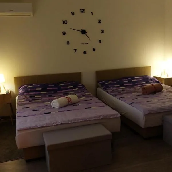 Apartman Dragićević - Stan na dan, hotel v destinaci Bogatić