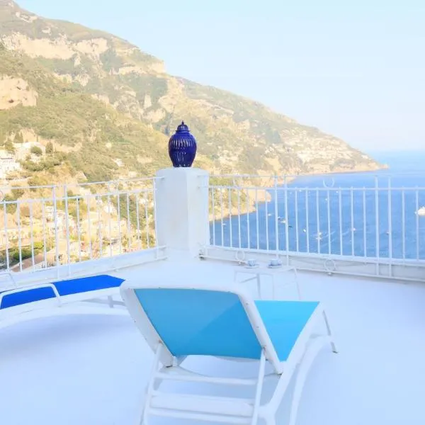 Love in Blue - La Terrazza di Positano, hotel em Positano