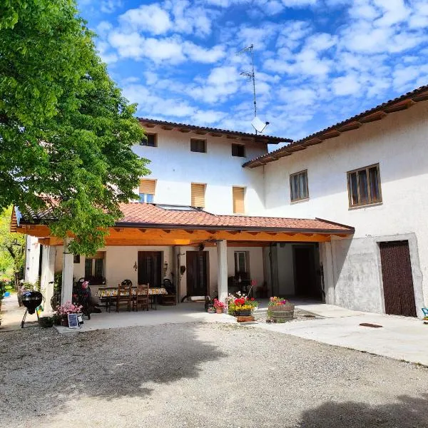 Casa Beuzer – hotel w mieście Cividale del Friuli