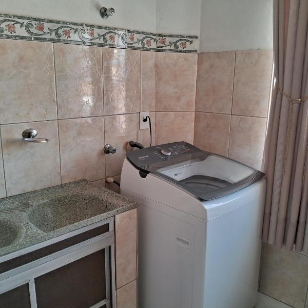 Quarto privado com ar condicionado - Foto 2
