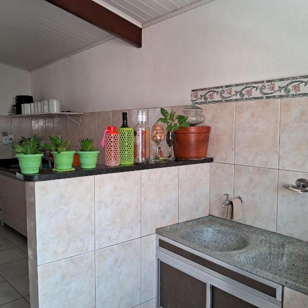 Quarto privado com ar condicionado - Foto 5