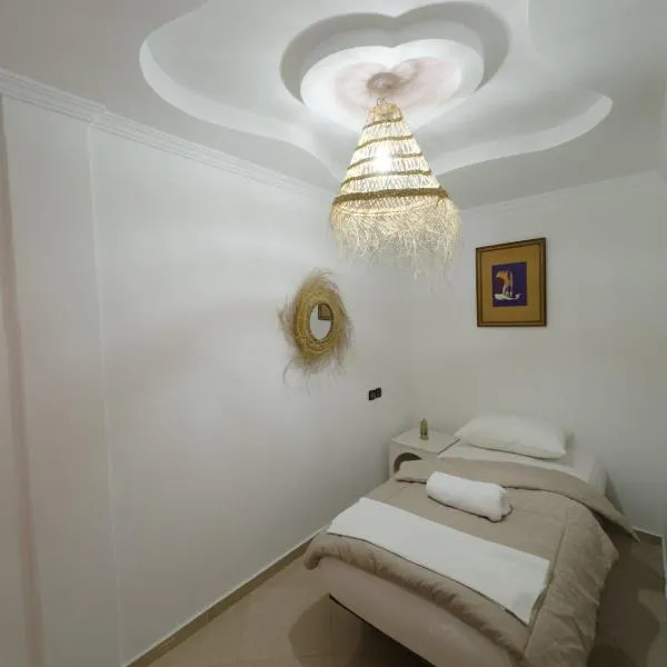 Authentic HomeStay in Agadir, hotel v destinaci Agadir