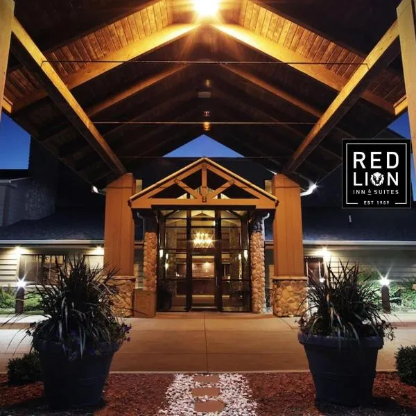 Red Lion Inn & Suites Grimes, hotel in Grimes