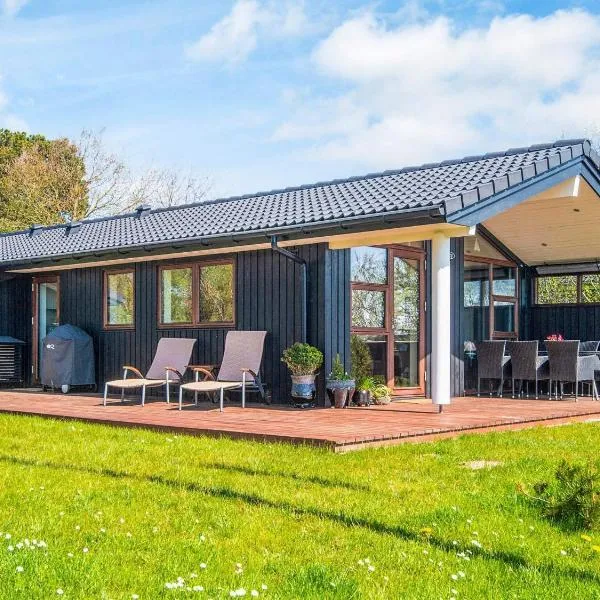 6 person holiday home in Rømø, hotel v destinaci Lakolk