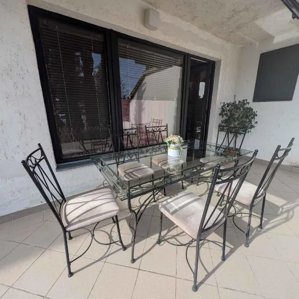 Apartment in Siofok - Balaton 54329, hotel v Siofoku