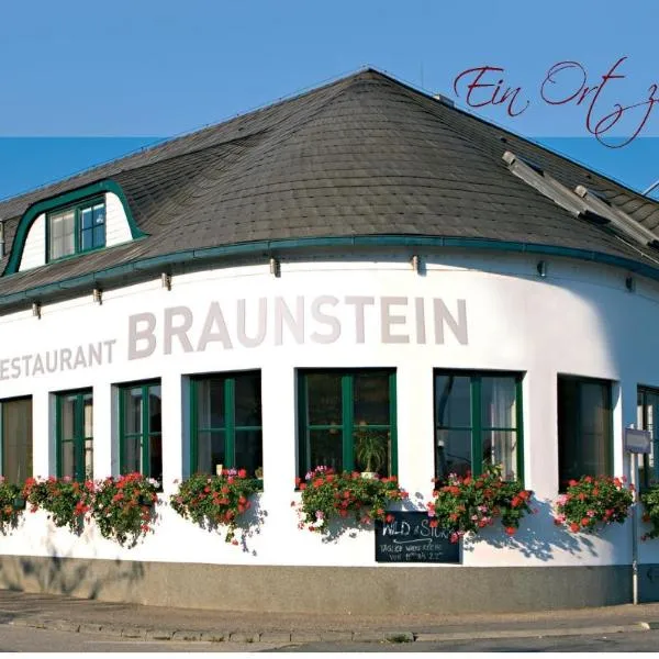 Hotel & Restaurant Braunstein - Pauli´s Stuben, hotel v destinaci Purbach am Neusiedlersee