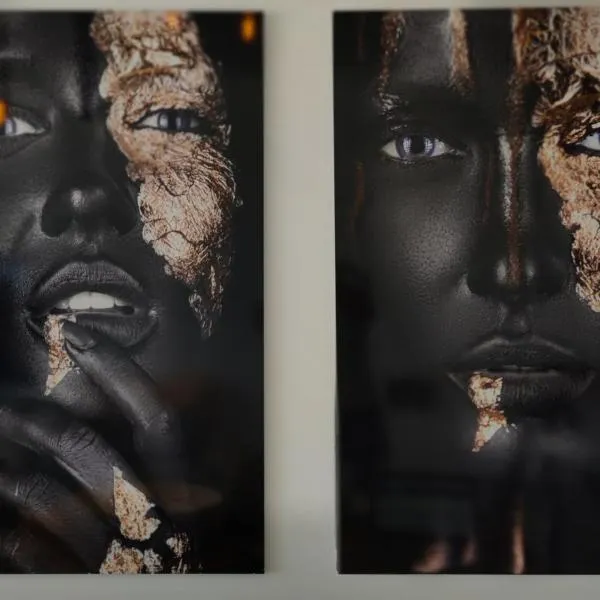 Marbella GOLF & SEA LODGE - HEATED POOL 28 degrees 365 days、エステポナのホテル