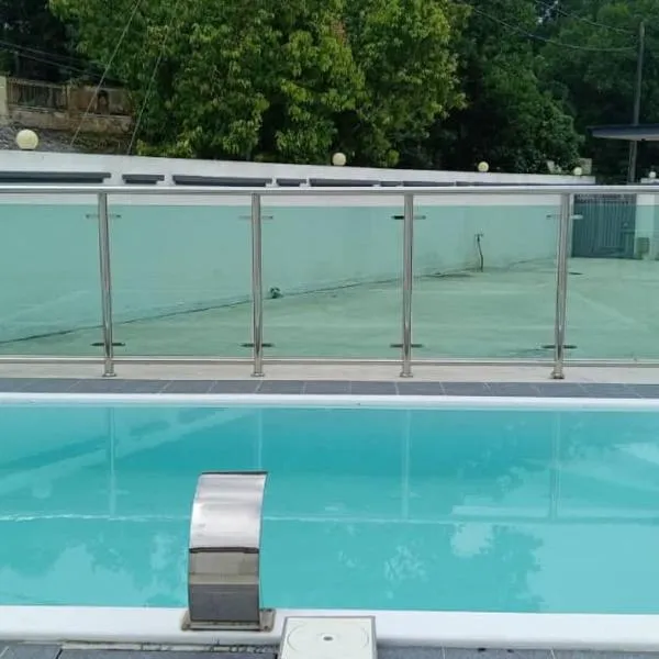 BungalowD Pool Villa 7R6B with Netflix Great Movies & Dramas, hotel in Ipoh