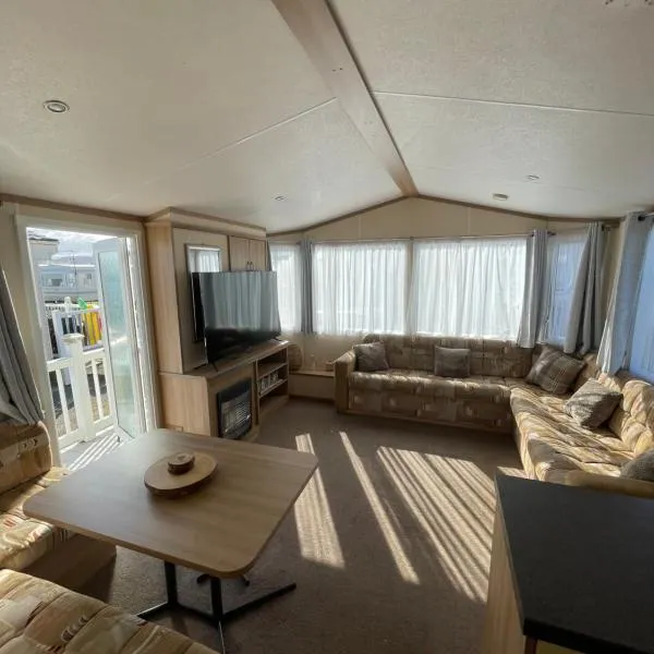 Caravan 29R on Happy Days Caravan Park, hotell sihtkohas Kinmel Bay