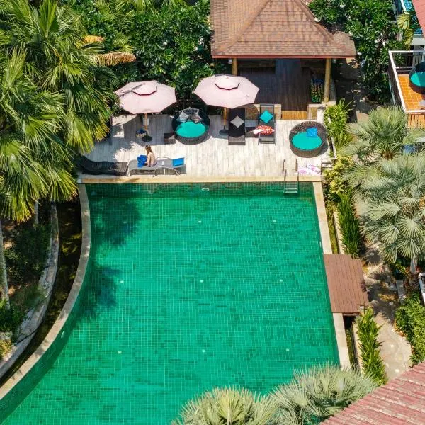 Coco Retreat Phuket Resort and Spa - SHA Plus, hotel v destinaci Chalong
