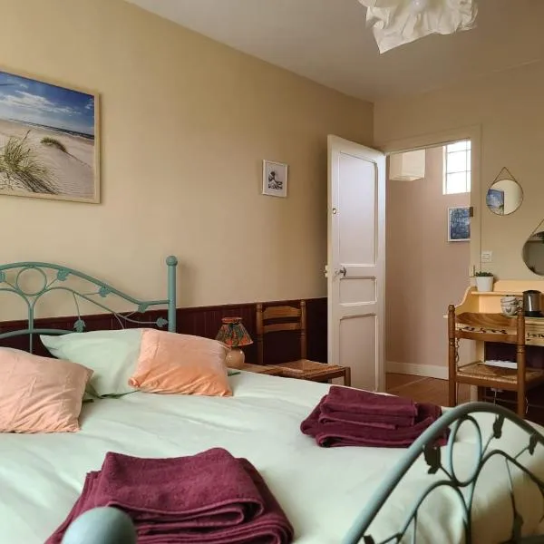 Chambre d'hôtes Les Glycines et petit déjeuner, hotel em Arnières-sur-Iton