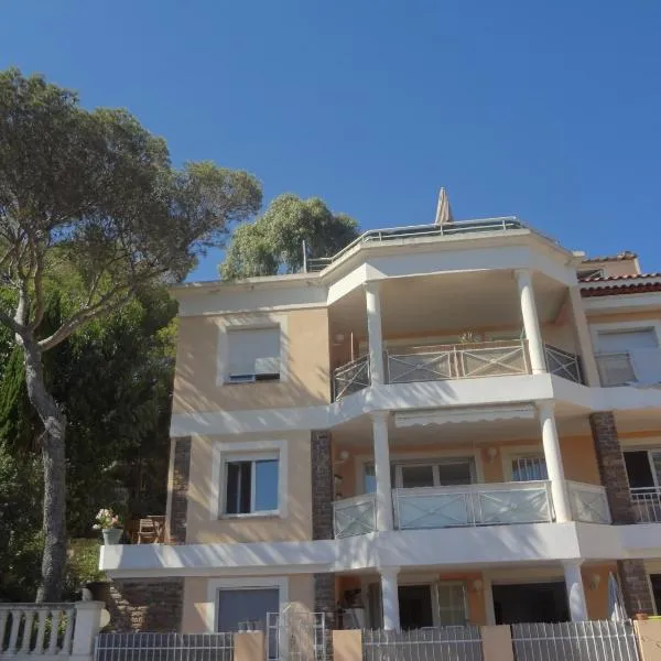 charmant appartement calme à 400 m de la plage, מלון בסאן רפאל