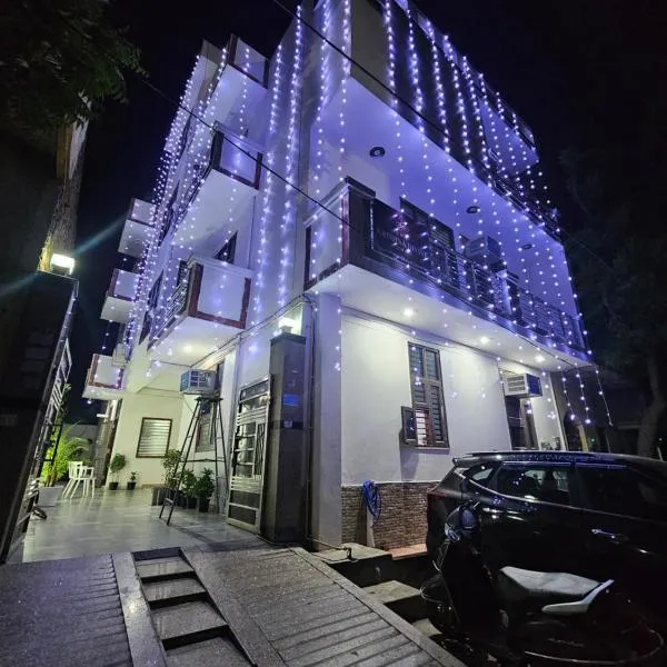 Shri Krishna Divine Dham, hotel v destinaci Mathura