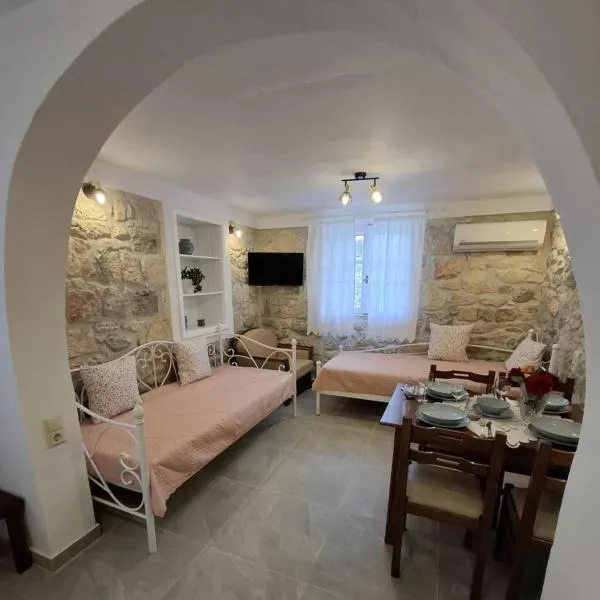 Patriko Stone House、フォルカのホテル