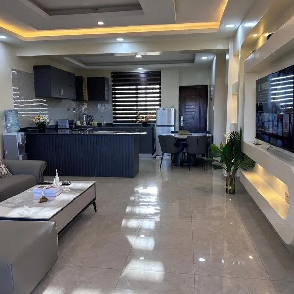 Val & Vel Luxury Home Bugolobi, khách sạn ở Kampala