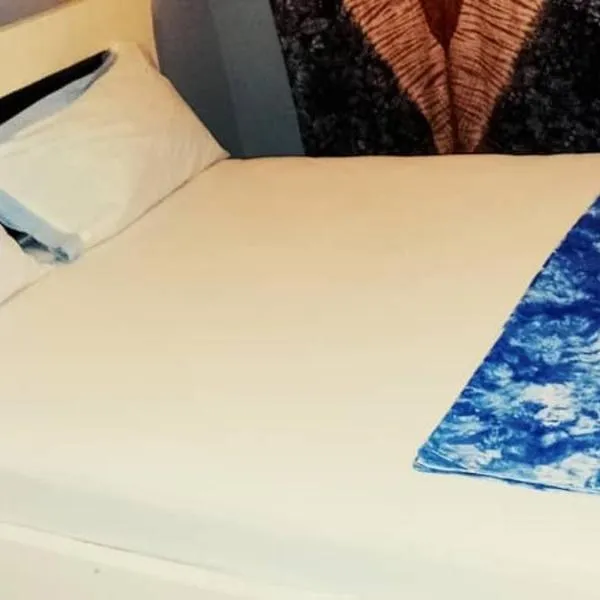 Cutting Edge Guest House, hotel v destinaci Daranka