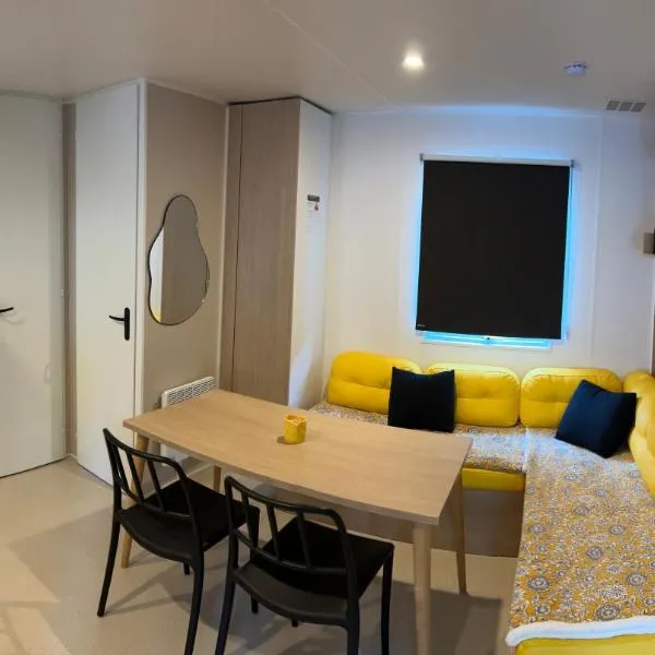 Mobil home 3chb Capbreton camping 4: Capbreton şehrinde bir otel