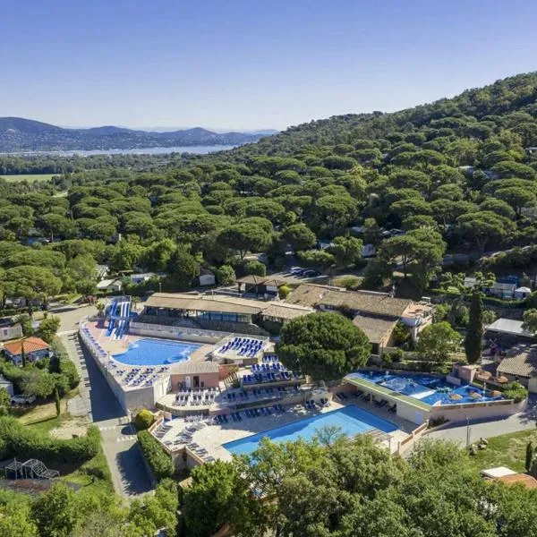 Mobil-Home Camping Parc Montana Gassin - Golfe de Saint-Tropez, hotel v destinaci Gassin