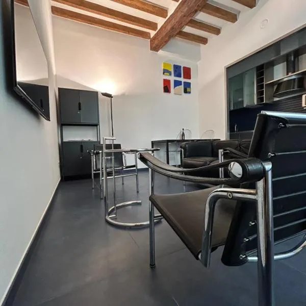 Domus, hotell i Modena