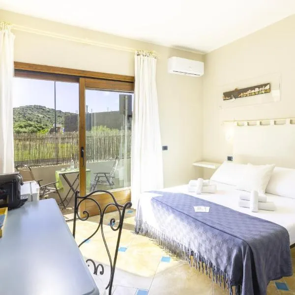 Giaco's Rooms, hotel in Villasimius