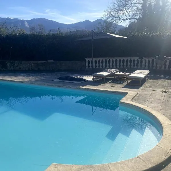 Watermill in the mountains with private pool, hotel en Montastruc-de-Salies