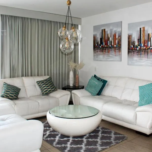 The Luxury Apartment, hotel en San Salvador