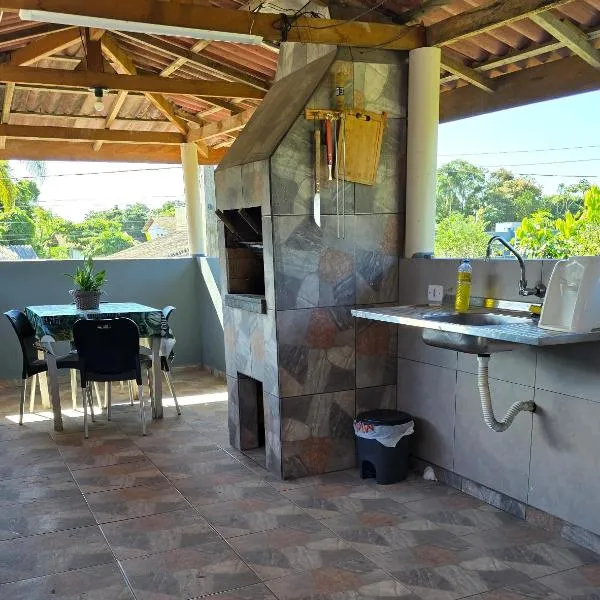 Residencial Mineiro- apartamento de 02 quartos, hotel in Itapoa