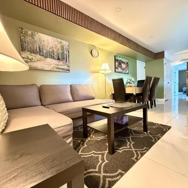 Brand New 2 Bedroom Suite in Langley Twp - Play Area, Patio & Mini Golf, hotel v destinaci Aldergrove
