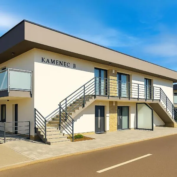 Apartmán Madal pri Bešeňovej, hotel v Liptovskej Teplej