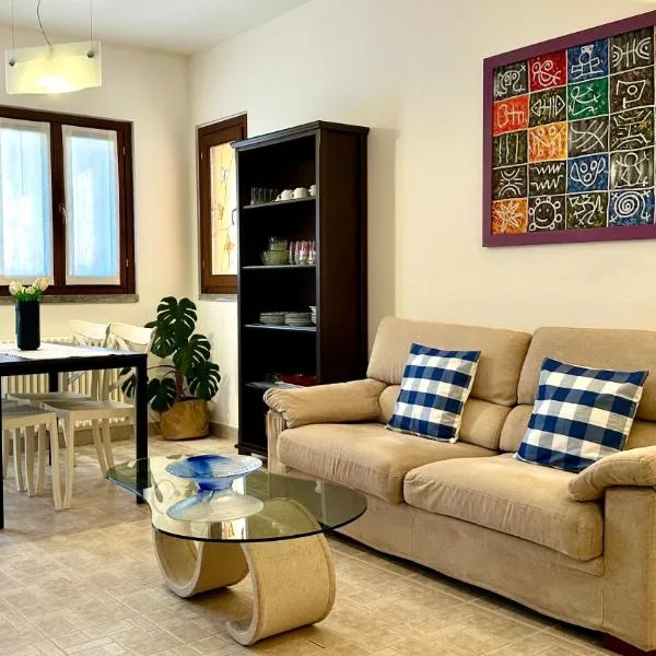 Blueberry Villa - Historic Center, hotel v destinaci Luino