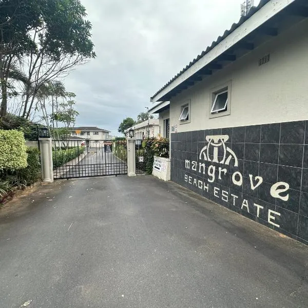 Mangrove Beach Estate - Mzimayi 2, hotel en Port Shepstone