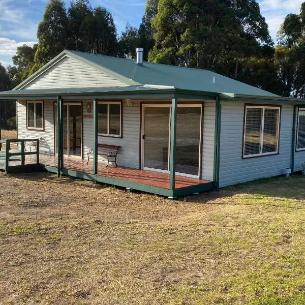 Manyat Peak cottages Kestrel, hotell i Porongurup