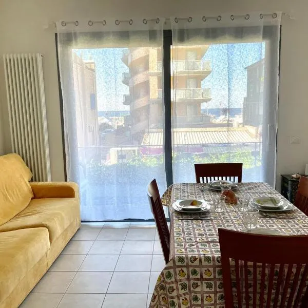 Bilocale vista mare, hotel a Cattolica